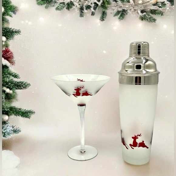 Frosted Red Reindeer Martini Christmas Glass and Shaker Set - Picture 1 of 11